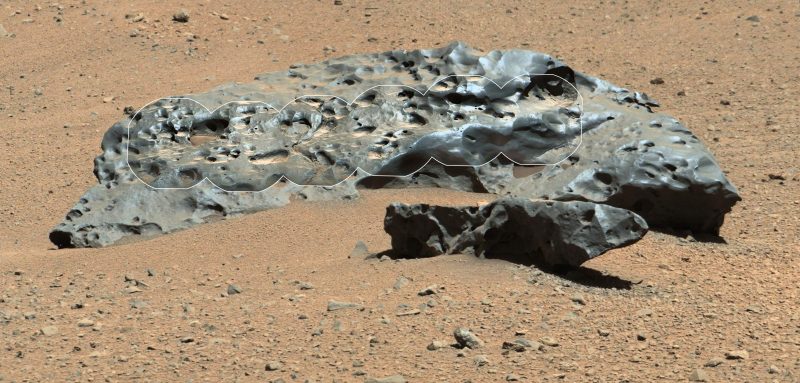 Железный метеорит на Марсе фото: НАСА / JPL-Caltech / LANL / CNES / IRAP / LPGNantes / CNRS / IAS / MSSS   Этот большой кусок железа длиной два метра назывался «Ливан»