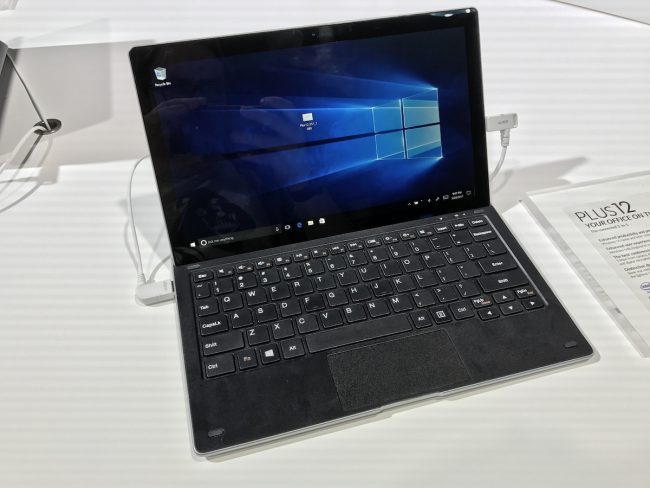 Alacatel Plus 12, 11,6-дюймовый планшет с Windows 10 и подключенной клавиатурой, тоже не очень интересен