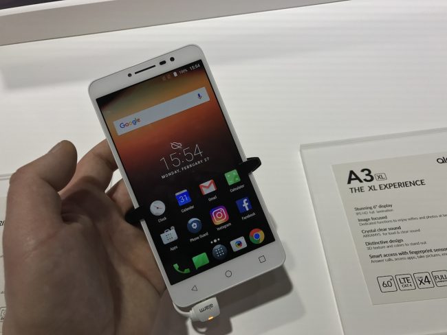 Alcatel A3 - это огромный 6-дюймовый телефон по несколько более доступной цене